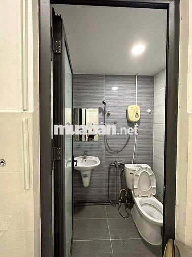 Cho thuê phòng trọ CMT8 full nội thất