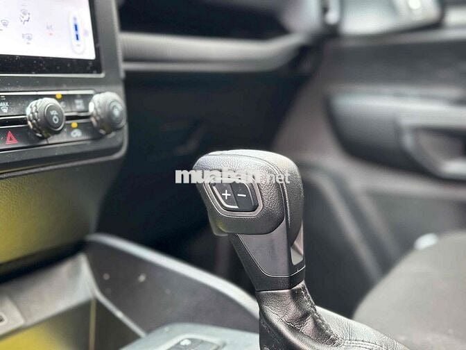 TOYOTA Hà Đông ban Ranger 2023 XLS 4x2 AT - 4v8km