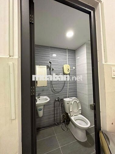 Cho thuê phòng trọ CMT8 full nội thất