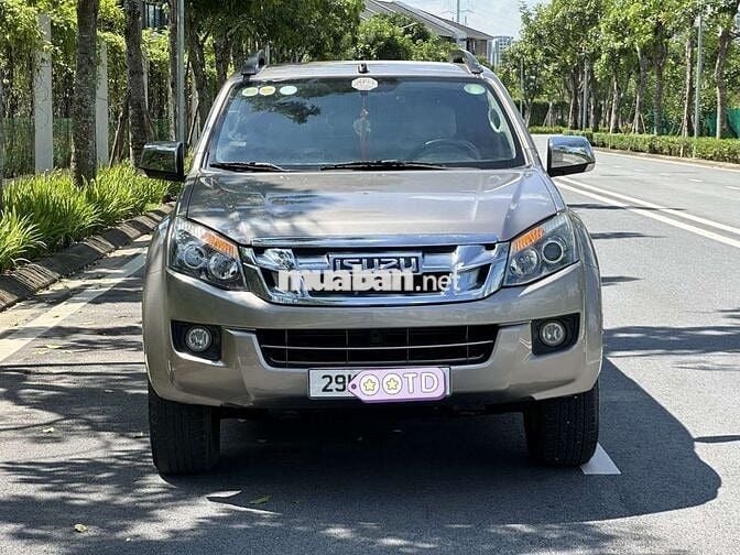 Isuzu Dmax 2.5AT 4x4 xe đẹp, máy số nguyên zin