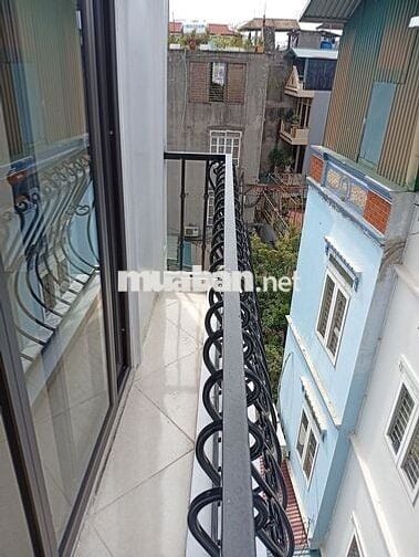 Chính chủ bán nhà mới xây tại Lĩnh Nam Hoàng Mai