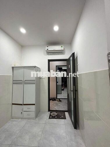 Cho thuê phòng trọ CMT8 full nội thất
