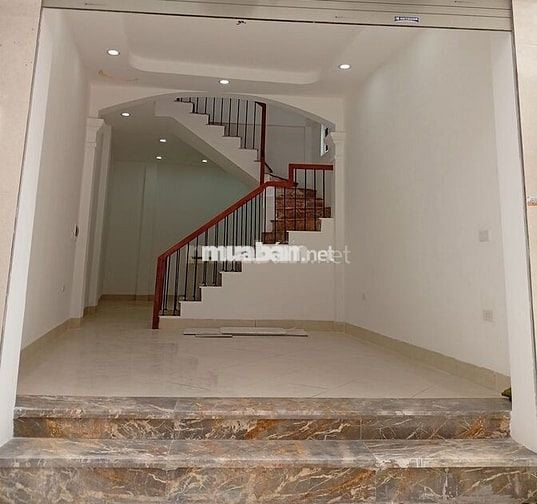 Chính chủ bán nhà mới xây tại Lĩnh Nam Hoàng Mai