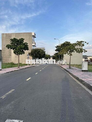 Có ngay lô đất tại MTĐ DT743, An Phú gần KCN Vsip 1 giá chỉ 1TỶ350.