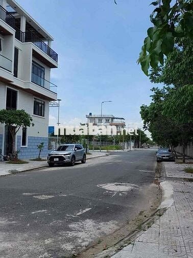 Bán Nền Đất 80m2 Phạm Hùng Nối Dài, Thổ Cư 100% sổ Hồng Riêng