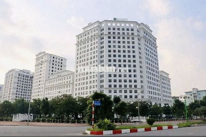 Bán chung cư Eco Việt Hưng- 2PN- Lô Góc-Tầng Đẹp- View bể bơi.Hơn 4 tỷ