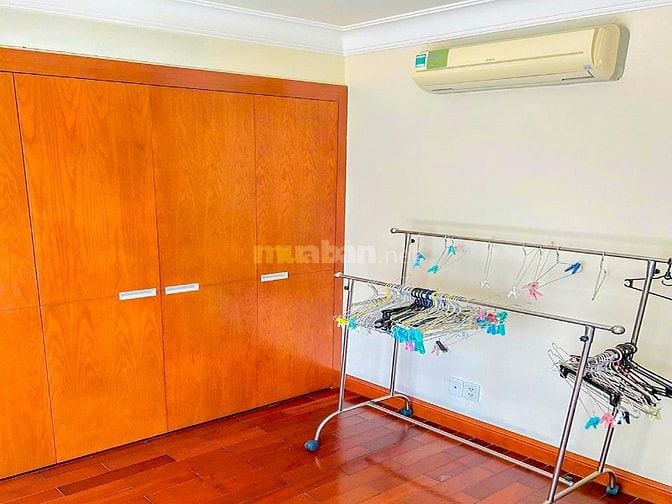Bán căn Penthouse tại The Manor Bình Thạnh gồm 4 phòng ngủ 168m2