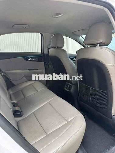 Kia Cerato 2021 1.6 AT Deluxe - 46000 km