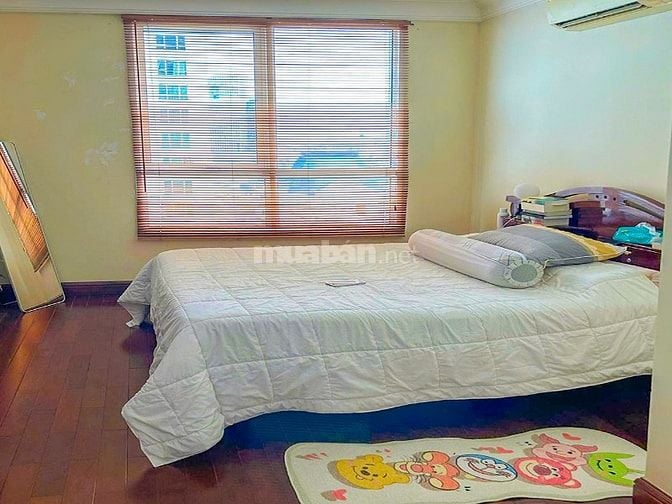 Bán căn Penthouse tại The Manor Bình Thạnh gồm 4 phòng ngủ 168m2