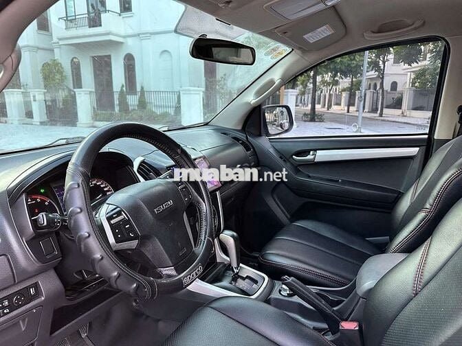 Isuzu Dmax sx 2016 2.5AT 4x4 nổi tiếng bền kinh tế