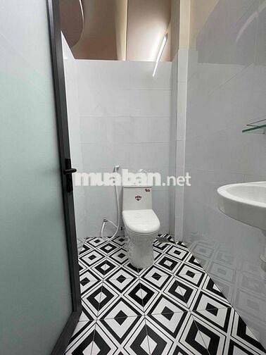căn hộ studio ban công cửa sổ  có sân vườn siêu rộng thoáng