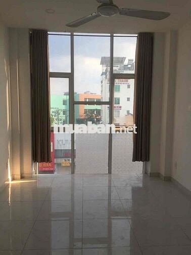 CHO THUÊ PHÒNG TRỌ NHÀ MẶT TIỀN ĐƯỜNG LÝ THÁI TỔ - QUẬN 3