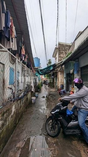 TÔI CHÍNH CHỦ CẦN BÁN GẤP DÃY TRỌ GIÁ 2 TỶ100 -DOANH THU 500TR/NĂM 