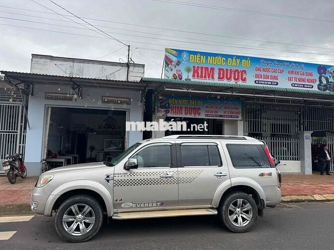 Ford Everest 2011 2.6L 4x4 MT - 283312 km