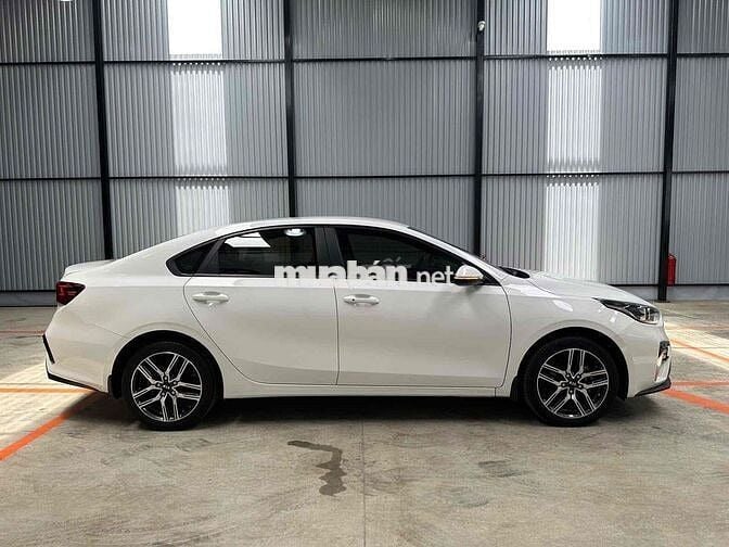 Kia Cerato 2021 1.6 AT Deluxe - 46000 km