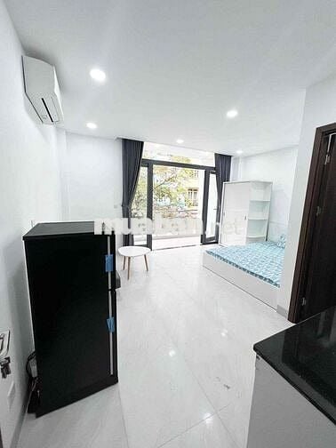 CHO THUÊ STUDIO BAN CÔNG TONE TRẮNG SANG - XỊN - MỊN NGAY ĐH VĂN LANG