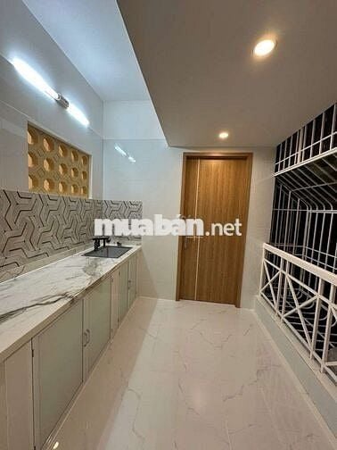 CC MẶT TIỀN PHẠM VĂN ĐỒNG - BÌNH THẠNH - 70M2 - 3PN - SỔ HỒNG RIÊNG