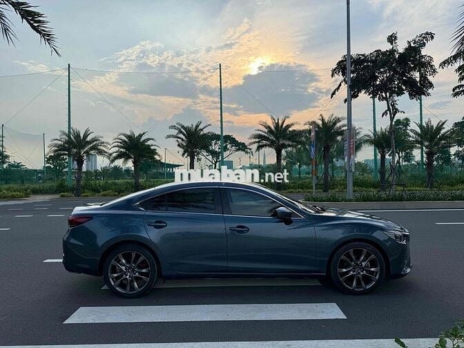 Mazda 6 SX 2017 2.0 Preminum model 2018 xe cực đẹp