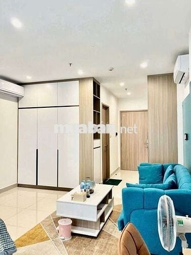 Cần bán căn Vinhomes smart city Studio 43m tầng trung, full đồ, sẵn sổ