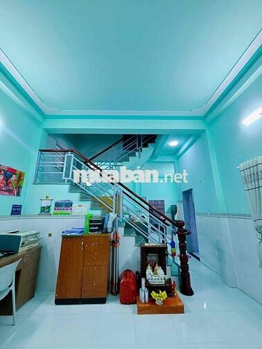 TÔI CHÍNH CHỦ CẦN BÁN GẤP CĂN NHÀ TRỆT LẦU MẶT TIỀN ĐƯỜNG XE TẢI 120m2