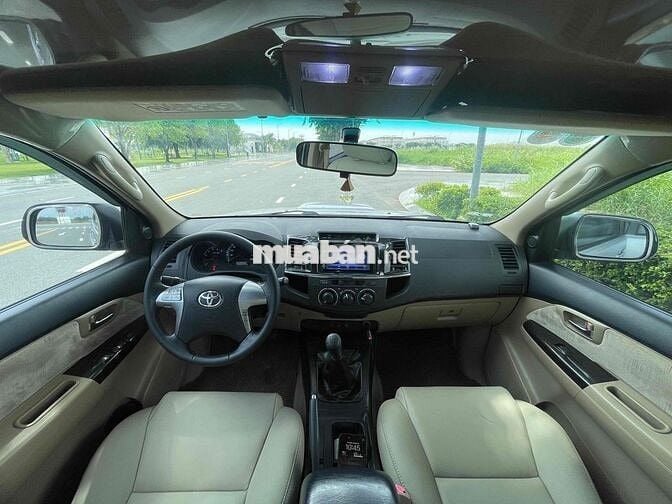 Toyota Fortuner 2015 2.5G MT - 128000 km