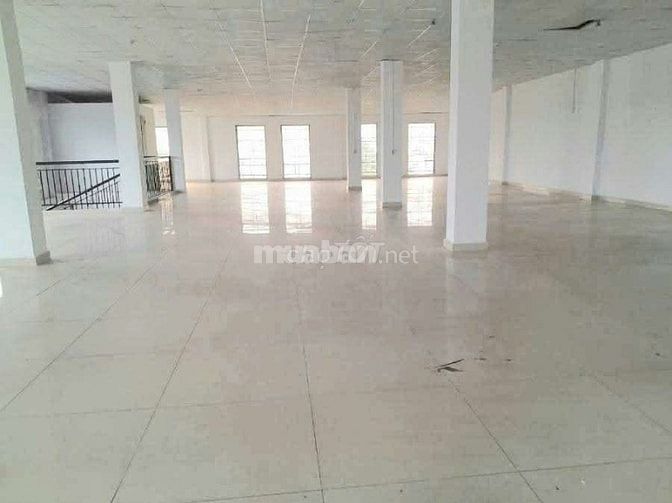 Cho thuê nhà xưởng 1600m2 vừa hết hợp đồng tại hiệp thành quận 12