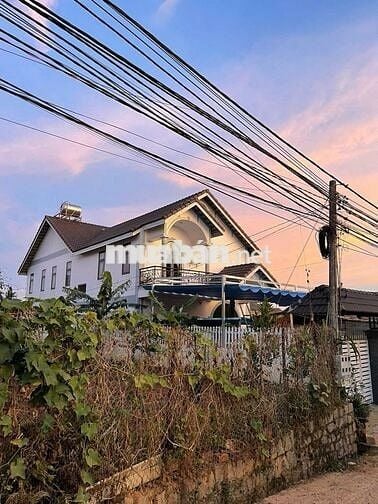 BÁN GẤP NGUYÊN CĂN NHÀ ĐẤT 2 SỔ ĐỎ – GẦN KDL LANGBIANG, ĐÀ LẠT