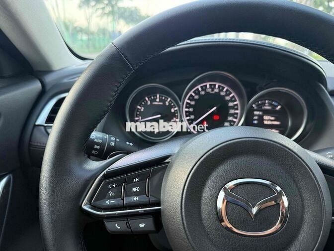 Mazda 6 SX 2017 2.0 Preminum model 2018 xe cực đẹp