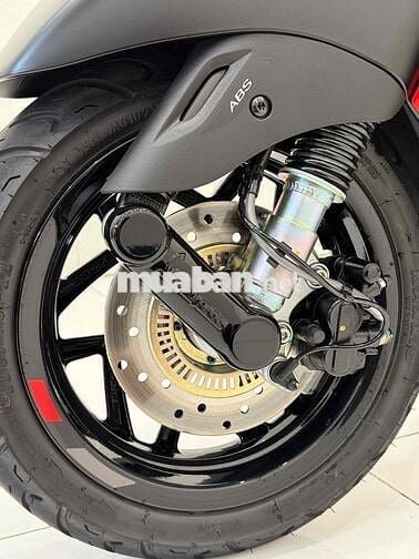 Vespa Sprint S 150 2025 Matte Black mẫu mới nhất