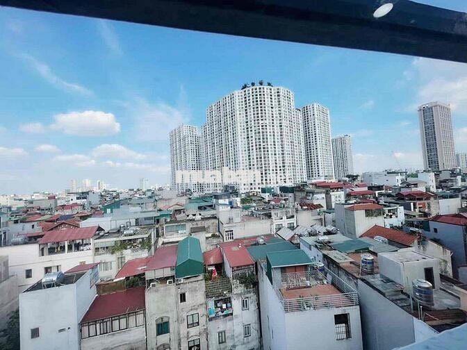 Bán CCMN Penthouse Có Sân Vườn 50m sau Royal City, Quan Nhân