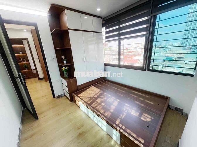 Bán CCMN Penthouse Có Sân Vườn 50m sau Royal City, Quan Nhân