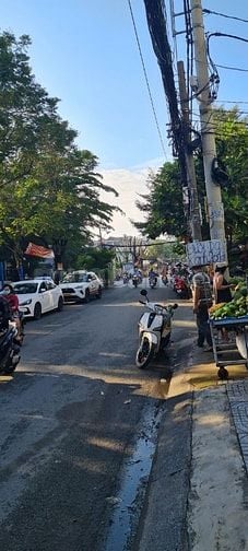 Cho thuê nhà mặt tiền gần chợ kinh doanh sầm uất