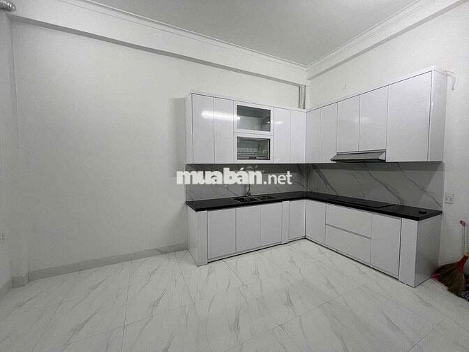 Lô góc Phân lô quân đội Vương thừa vũ 37m 4T 14 tỷ ô tô đỗ .cửa