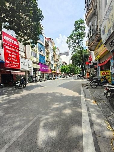 Mặt phố Lạc Trung, DT 50m2, 4 tầng, kinh doanh đỉnh, sổ đỏ hoa hậu, 26