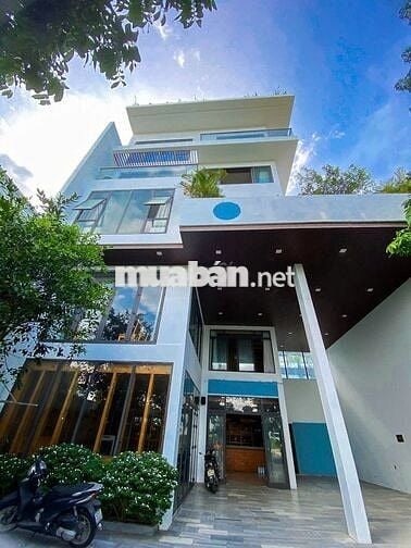 bán tòa nhà 4 trong 1 mặt tiền sông đà nẵng , đường thăng long