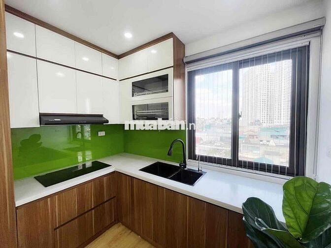 Bán CCMN Penthouse Có Sân Vườn 50m sau Royal City, Quan Nhân