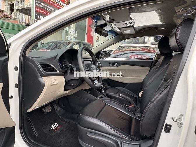 Hyundai Accent 2019 1.4 AT - 78000 km