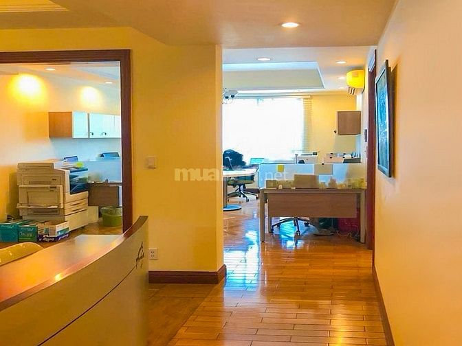 Bán Căn hộ tại The Manor Bình Thạnh tầng thấp 3 phòng ngủ 139m2