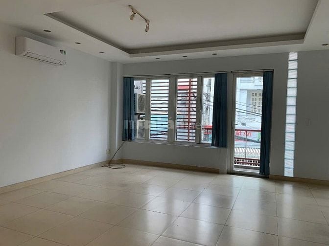 Cho thuê nhà mặt tiền Nguyễn Thượng Hiền, P.5, Q.PN giá 26tr