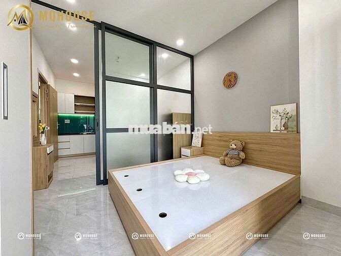 Căn hộ full nội thất ban công thoáng mát Nguyễn Thị Minh Khai Q1