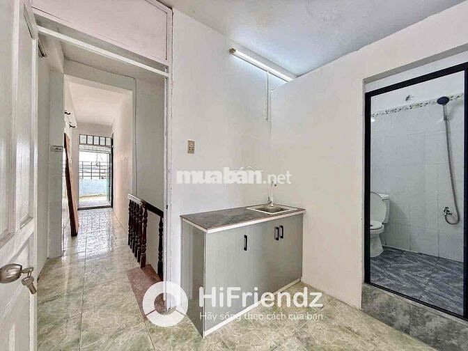STUDIO TÁCH BẾP BANCOL NGAY VÒNG XOAY PHÚ LÂM GIÁP Q5