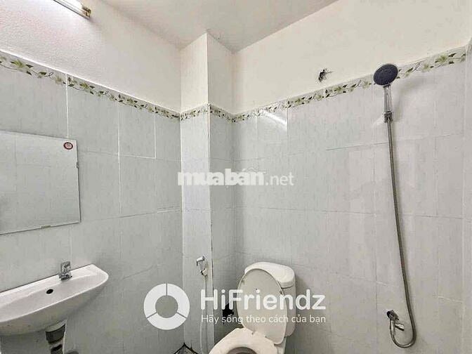 STUDIO TÁCH BẾP BANCOL NGAY VÒNG XOAY PHÚ LÂM GIÁP Q5
