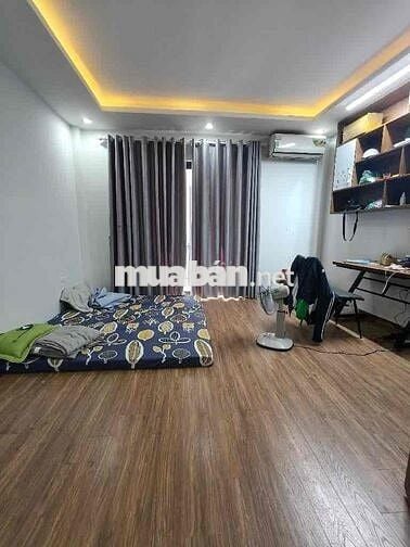 Việt Hưng,Nhà Mới Ở Ngay Full Nội Thất 36M 5tầng chỉ 6,xty-Ô Tô Đỗ Cua