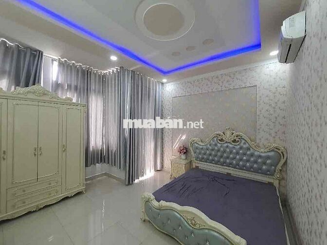 Nhà 3 tầng Dĩ An, Mặt Tiền KD , 64m2, Đường Thông 8M, SHr. Nhỉnh 5 Tỷ