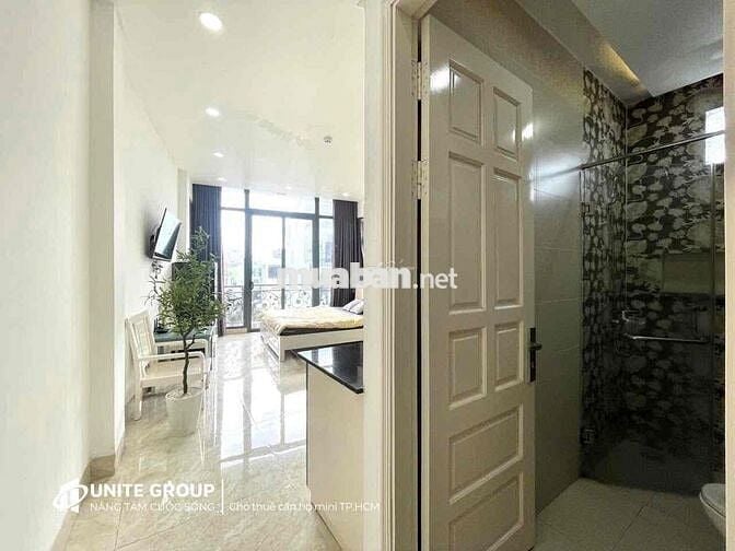 SIÊU PHẨM BAN CÔNG FULL NỘI THẤT ngay Vạn Hạnh Mall