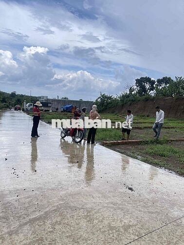 BÁN ĐẤT THỔ CƯ ĐƯỜNG BÊ TÔNG 6M SÁT CHỢ SÔNG THAO