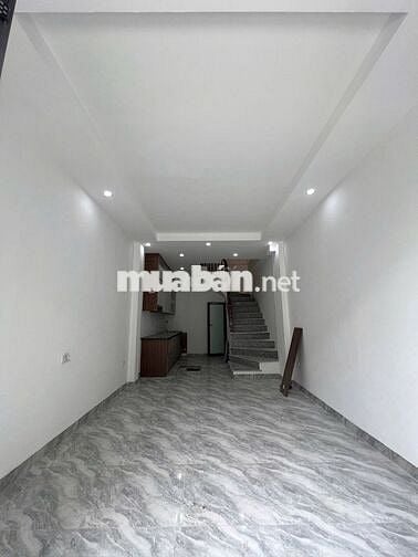 RẺ+ĐẸP- Nhà 4T*31m2 ngõ ô tô- Gần trường đại học Thể Thao- Giá 3,15 tỷ