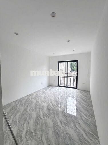 RẺ+ĐẸP- Nhà 4T*31m2 ngõ ô tô- Gần trường đại học Thể Thao- Giá 3,15 tỷ