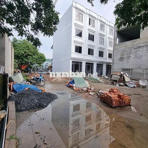 RẺ+ĐẸP- Nhà 4T*31m2 ngõ ô tô- Gần trường đại học Thể Thao- Giá 3,15 tỷ