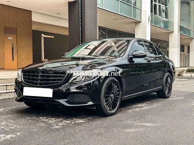 439 2016 C250 Exclusive - 91000 km
